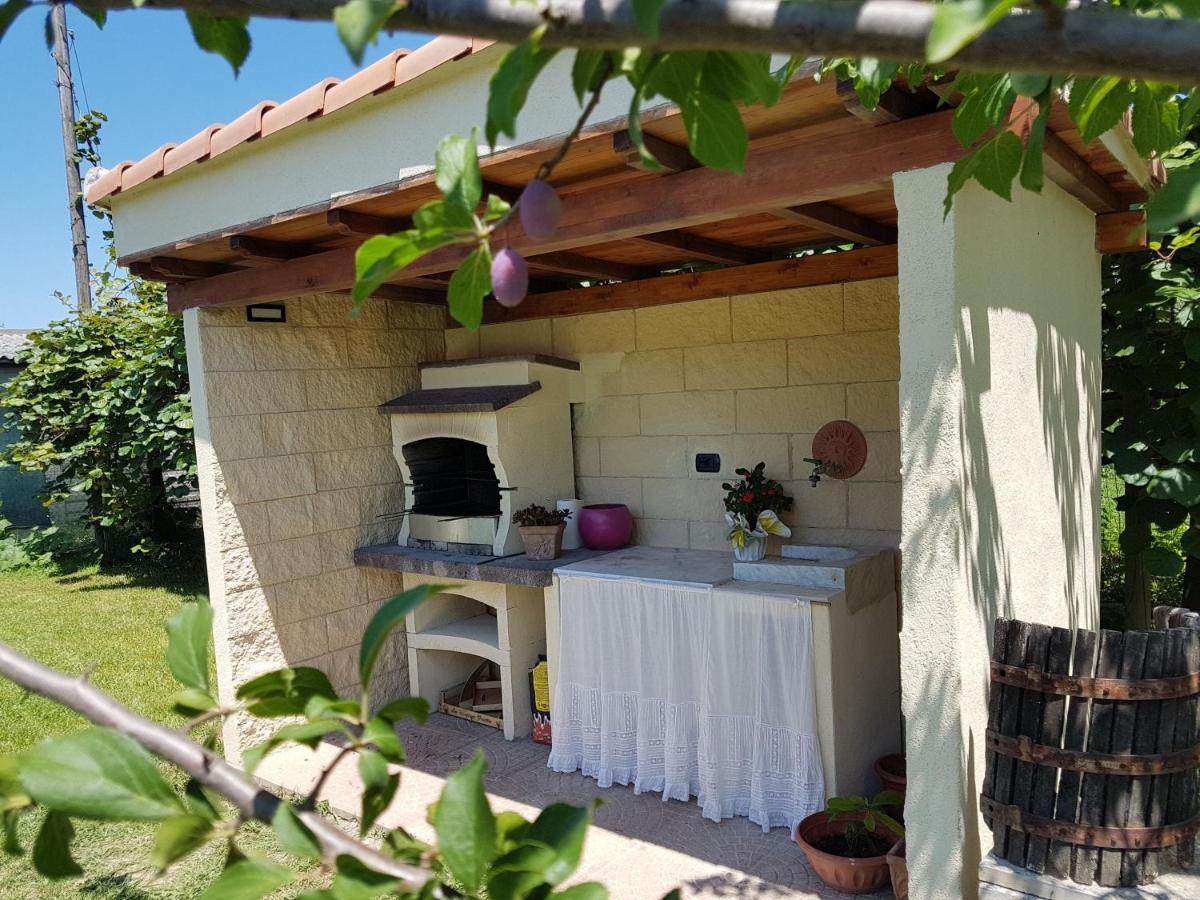 Appartamenti Ca'Melia Sarzana Exteriér fotografie